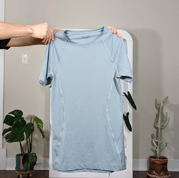 🚫 Clothing Swapped - Athleta Momentum Seamless Tee - Picture 6 of 9